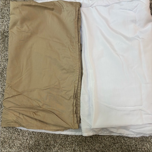 California King Bed Skirt - Washed but not ironed! 😂 used on Guest Bed - Picture 2 of 4